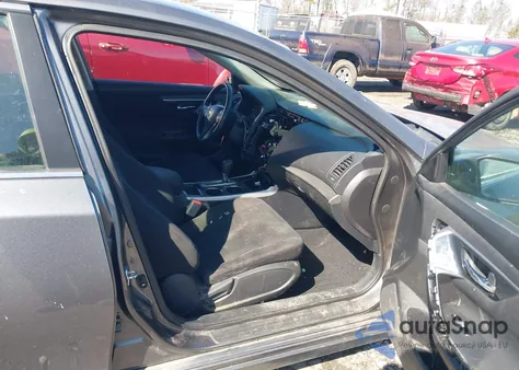 2014 Nissan Altima 2.5 S из США, поврежденный, VIN 1N4AL3AP4EN357285